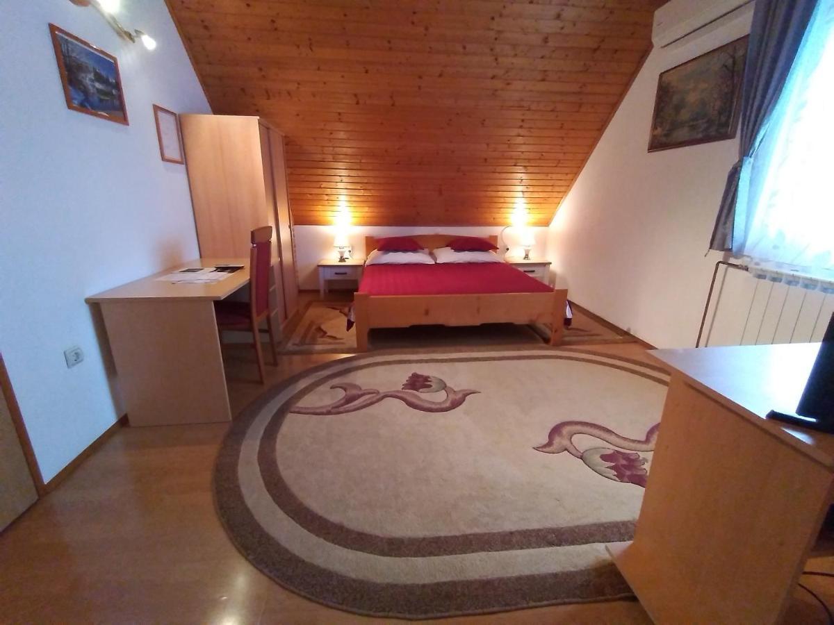 House Nina Appartement Poljanak Buitenkant foto