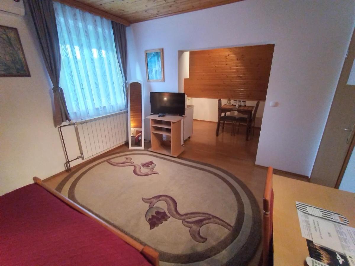 House Nina Appartement Poljanak Buitenkant foto
