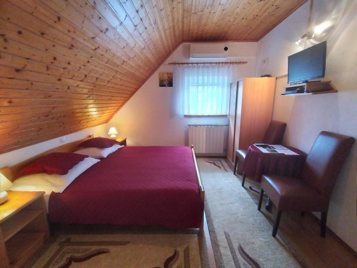 House Nina Appartement Poljanak Buitenkant foto