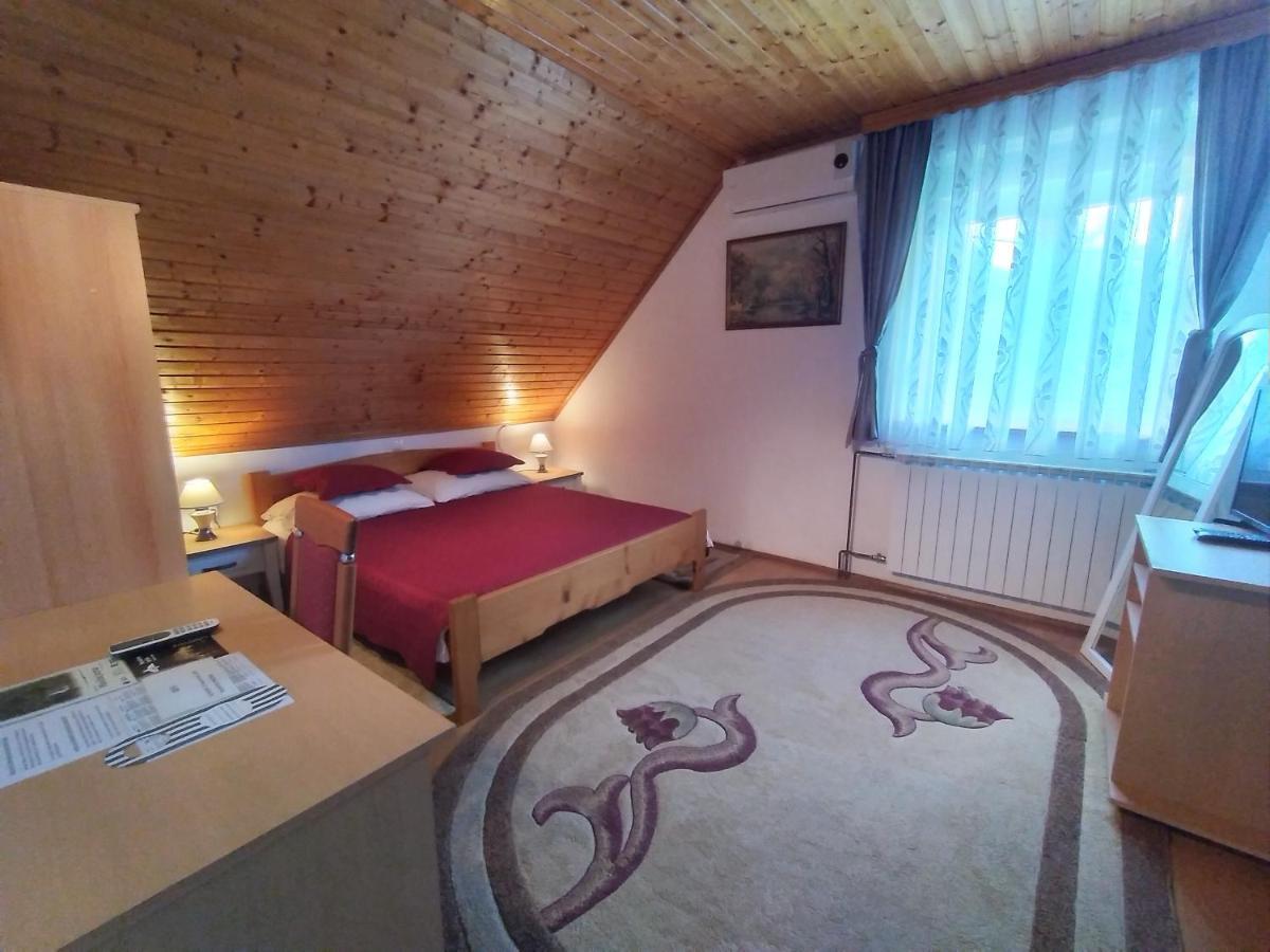 House Nina Appartement Poljanak Buitenkant foto
