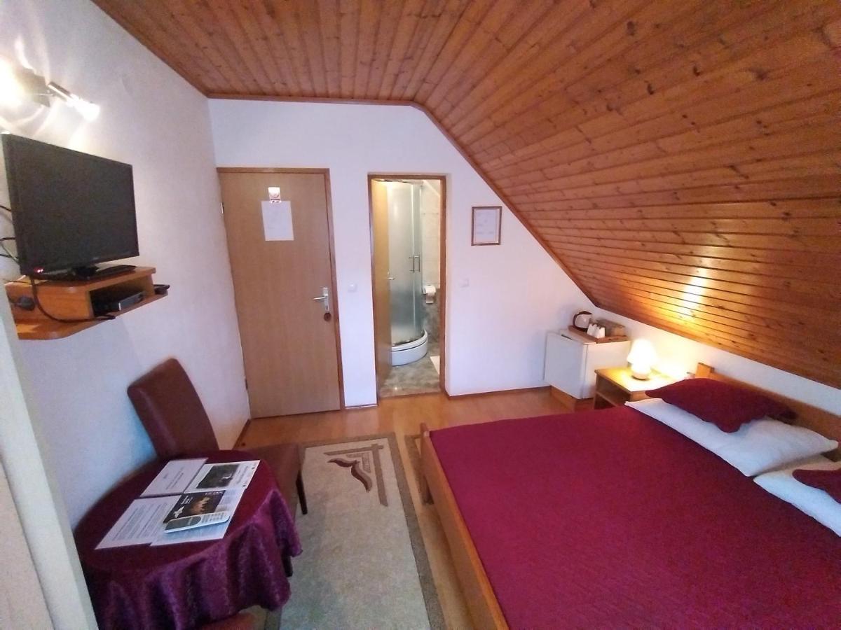 House Nina Appartement Poljanak Buitenkant foto